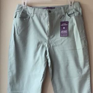 NWT AMANDA JEANS womens Size 16
